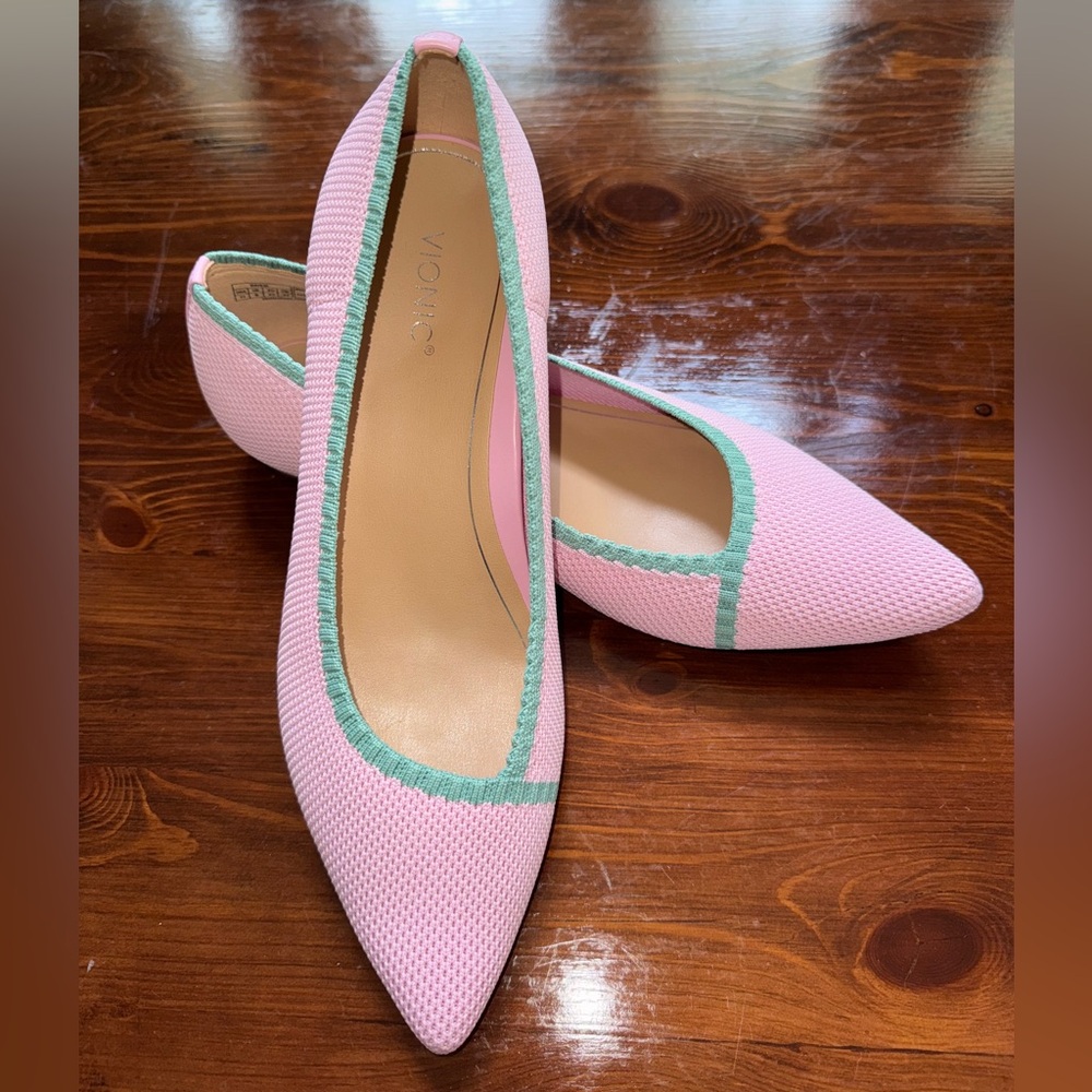 Vionic Pink Flats with Green Trim